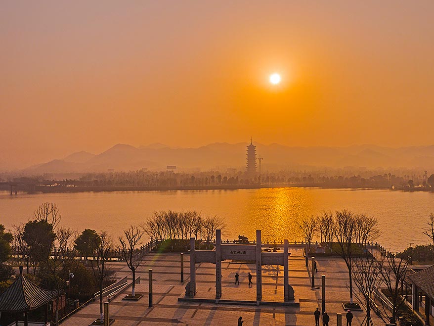 夕阳西照